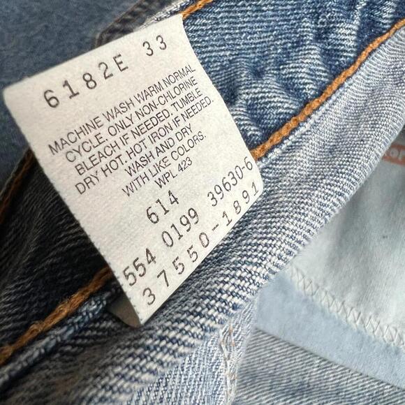 Vintage Levi’s 550 Relaxed Fit Denim Shorts Men’s 34 Made in USA Blue Jean Cut - Picture 4 of 9